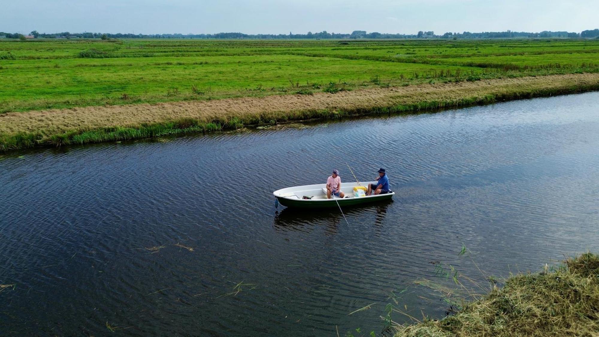 Aan het Diepje Lettelbert Buitenkant foto